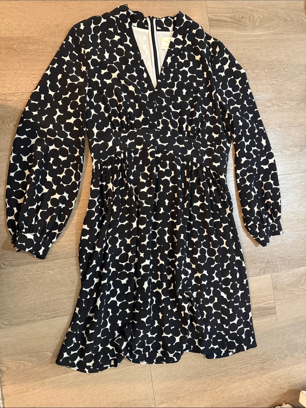 Black & Cream Printed Long Sleeve V-Neck Dress